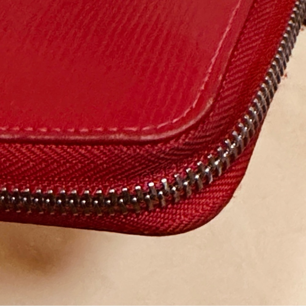 Louis Vuitton Epi Leather Zippy - Picture 4 of 12
